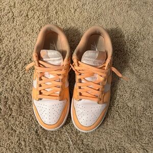 peach and cream dunks